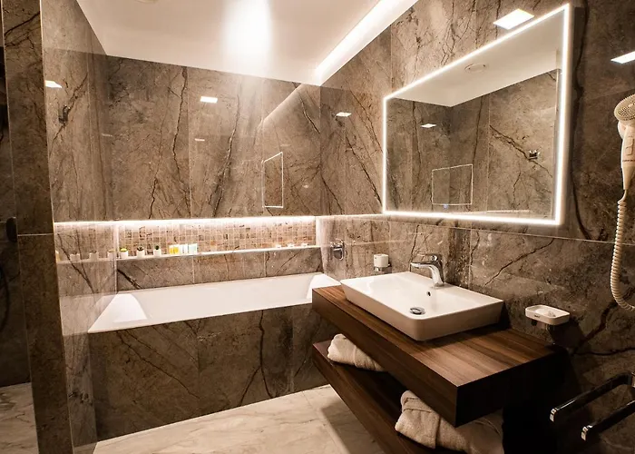 Pod Zamkem Hotell 3*